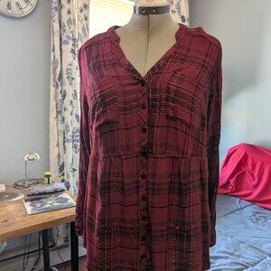 Torrid Long Sleeve Babydoll top - dark red w. metallic threading